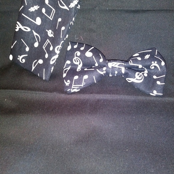 Bowtie By hand.to.hand creation - Picture 2 of 2